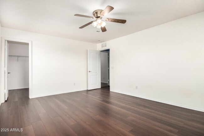Building Photo - 7842 W Andrea Dr