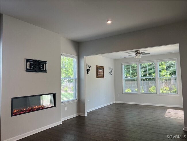 Building Photo - 631 Brookwood Glen Terrace
