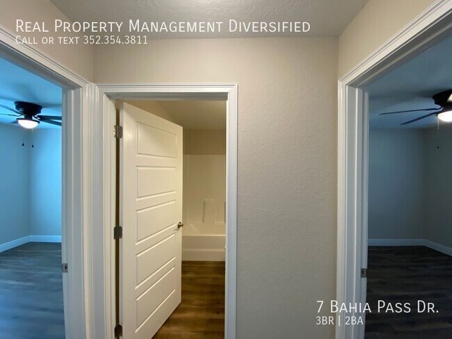 Building Photo - 7 Bahia Pass Dr