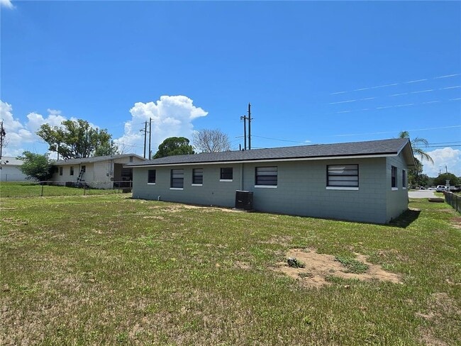 Building Photo - 748 Detour Rd