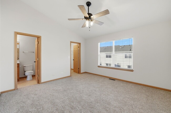 Building Photo - 1472 Cambria Dr