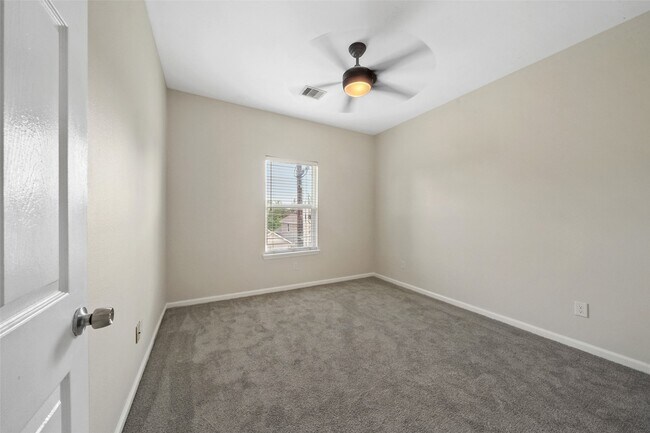 Building Photo - 16918 Glenheath St