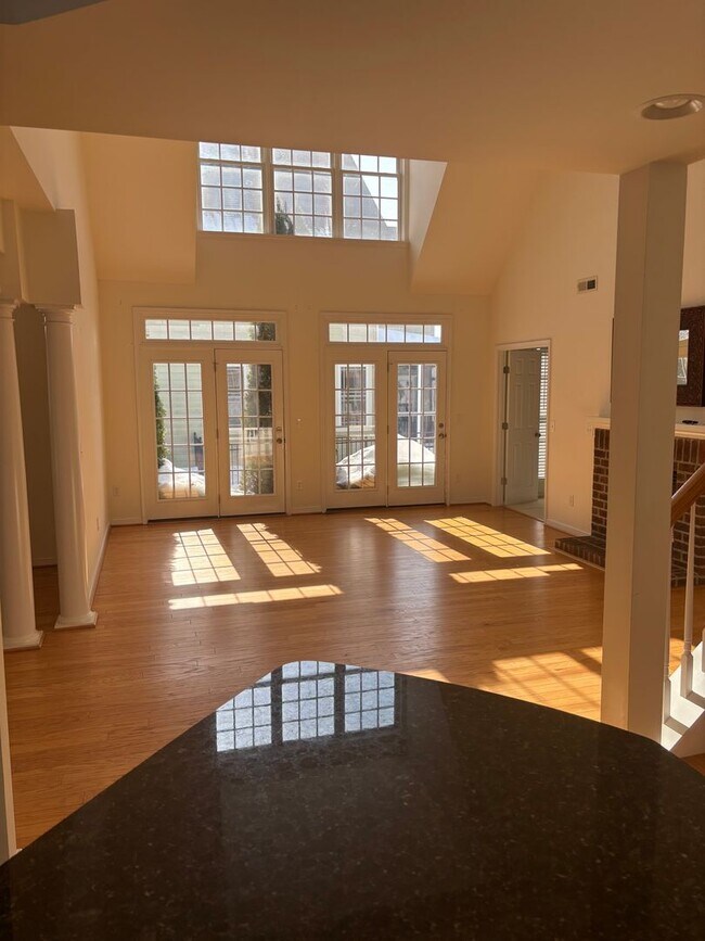 Building Photo - Great Home in Crozet!