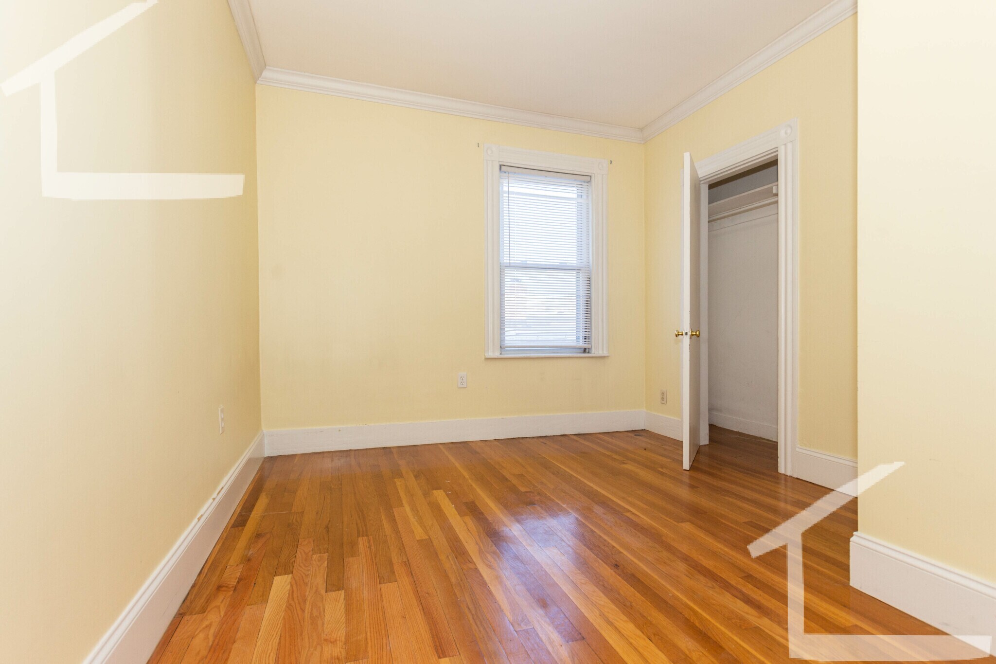 Building Photo - 57 Riverdale St