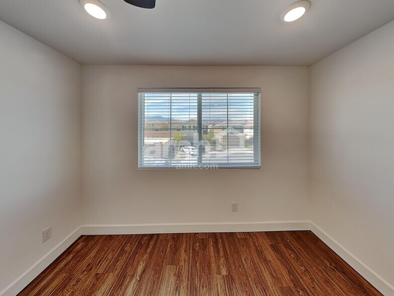 Building Photo - 9146 Taft Point Ct