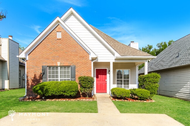 Building Photo - 112 Charlton Ln