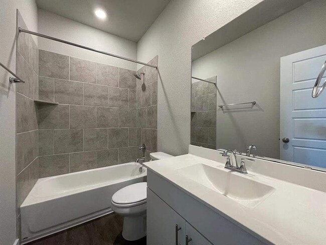 Building Photo - 110 Dedina Dr