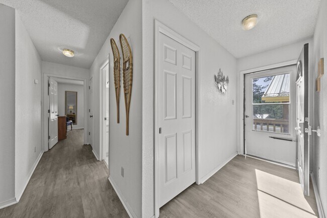 Building Photo - 126 North St