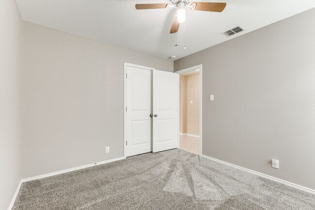 Building Photo - WILDHORSE AT TAUSCH FARMS RENTAL