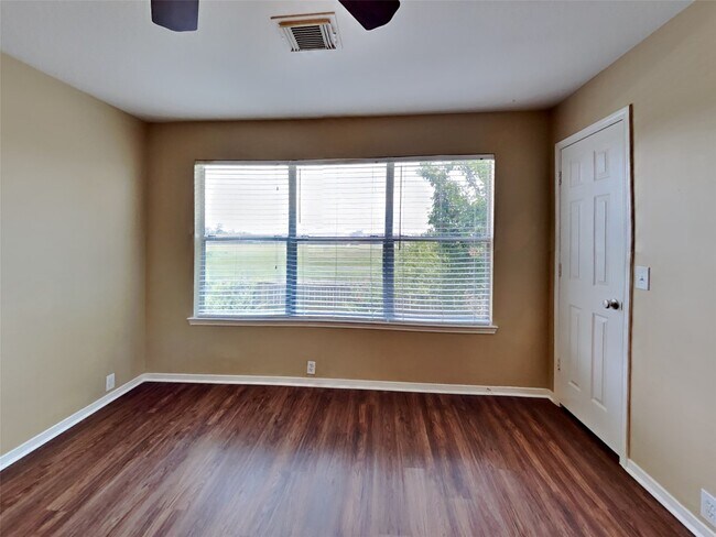 Building Photo - 674 Cypresswood Trce