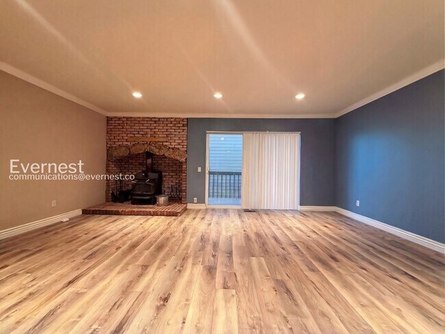 Building Photo - 254 S Oman Rd