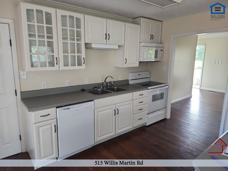 Building Photo - 515 Willis Martin Rd