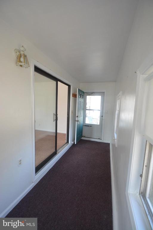 Building Photo - 23 S Upham St