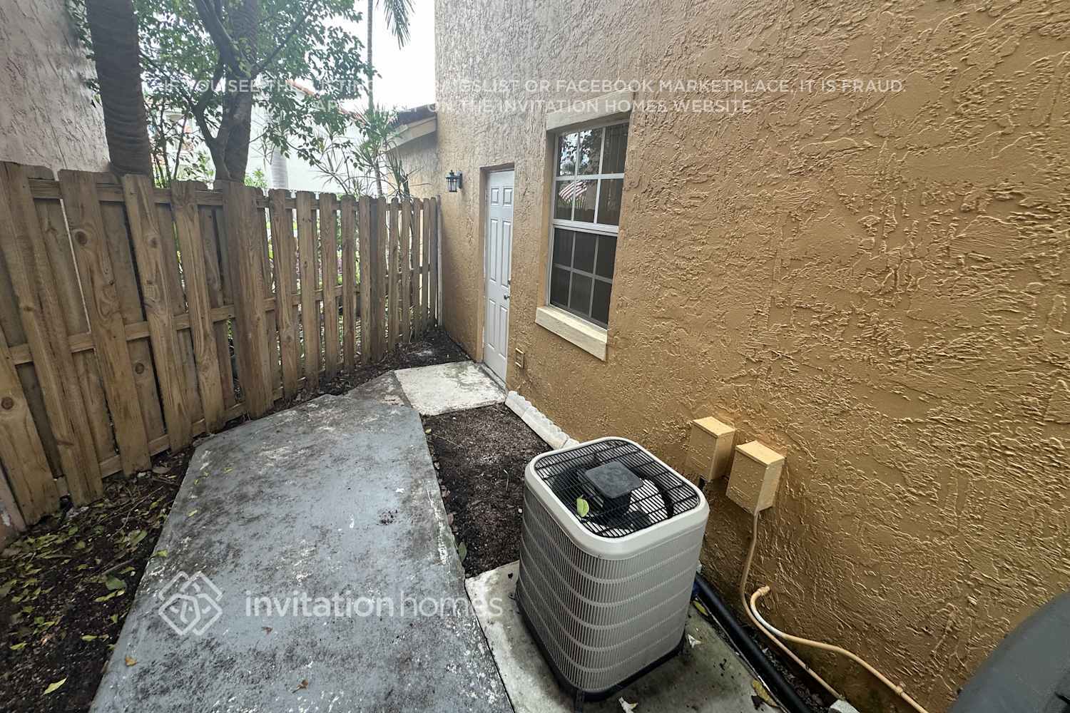 Building Photo - 13857 SW 103rd Ln