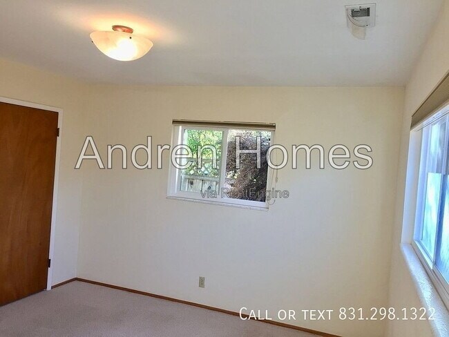 Building Photo - 501 Spruce St