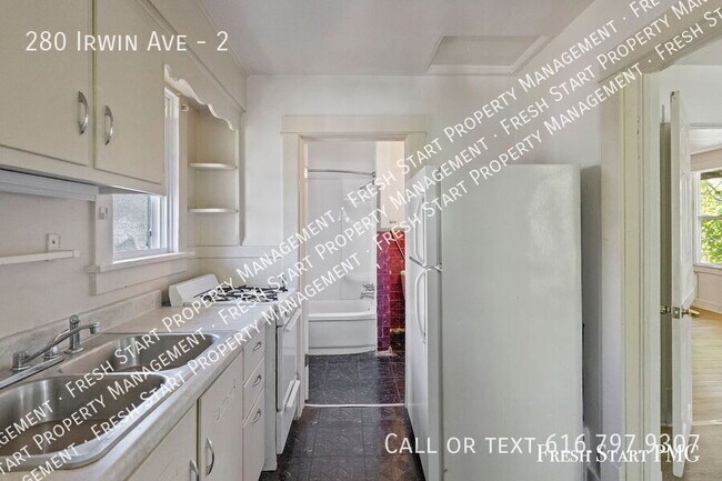 Building Photo - 280 Irwin Ave