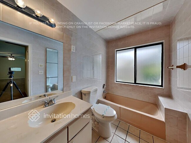 Building Photo - 147 Heron Pkwy