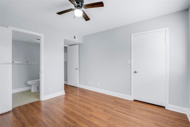 Building Photo - 5780 Rock Island Rd