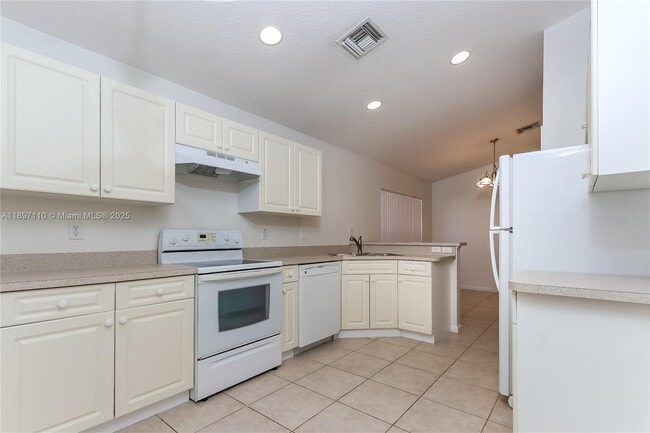 Building Photo - 6756 3rd St