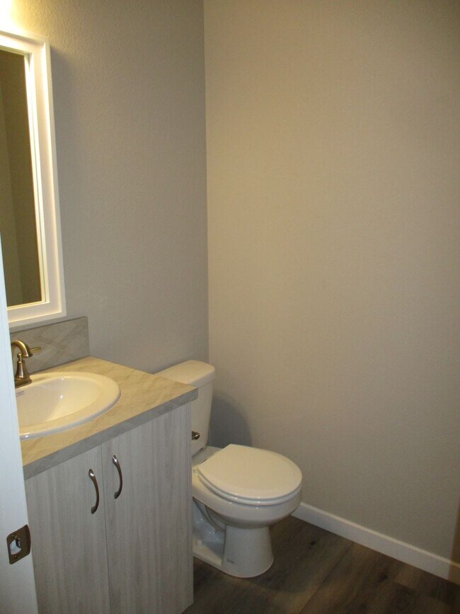 Building Photo - Brand New Construction Berthoud Property