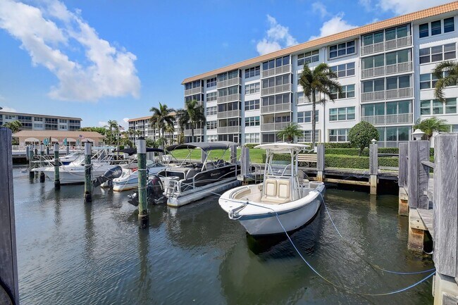 Building Photo - 2717 Florida Blvd