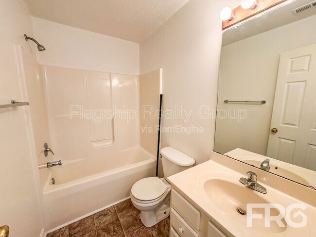 Building Photo - 4270 Williamsbrook Ln