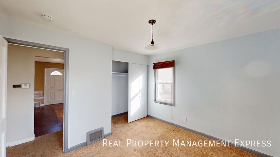 Building Photo - 2 Bedroom 1 Bathroom Home