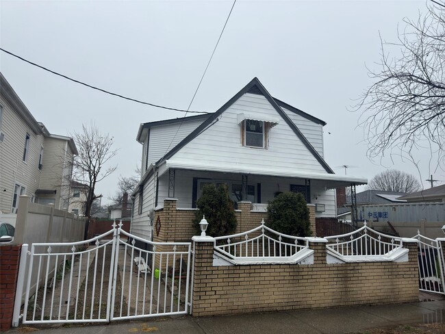 Building Photo - 119-47 166th St