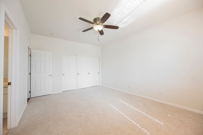 Building Photo - Luxury Home located in Henderson