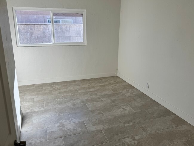 Building Photo - 2241 N Carroll St