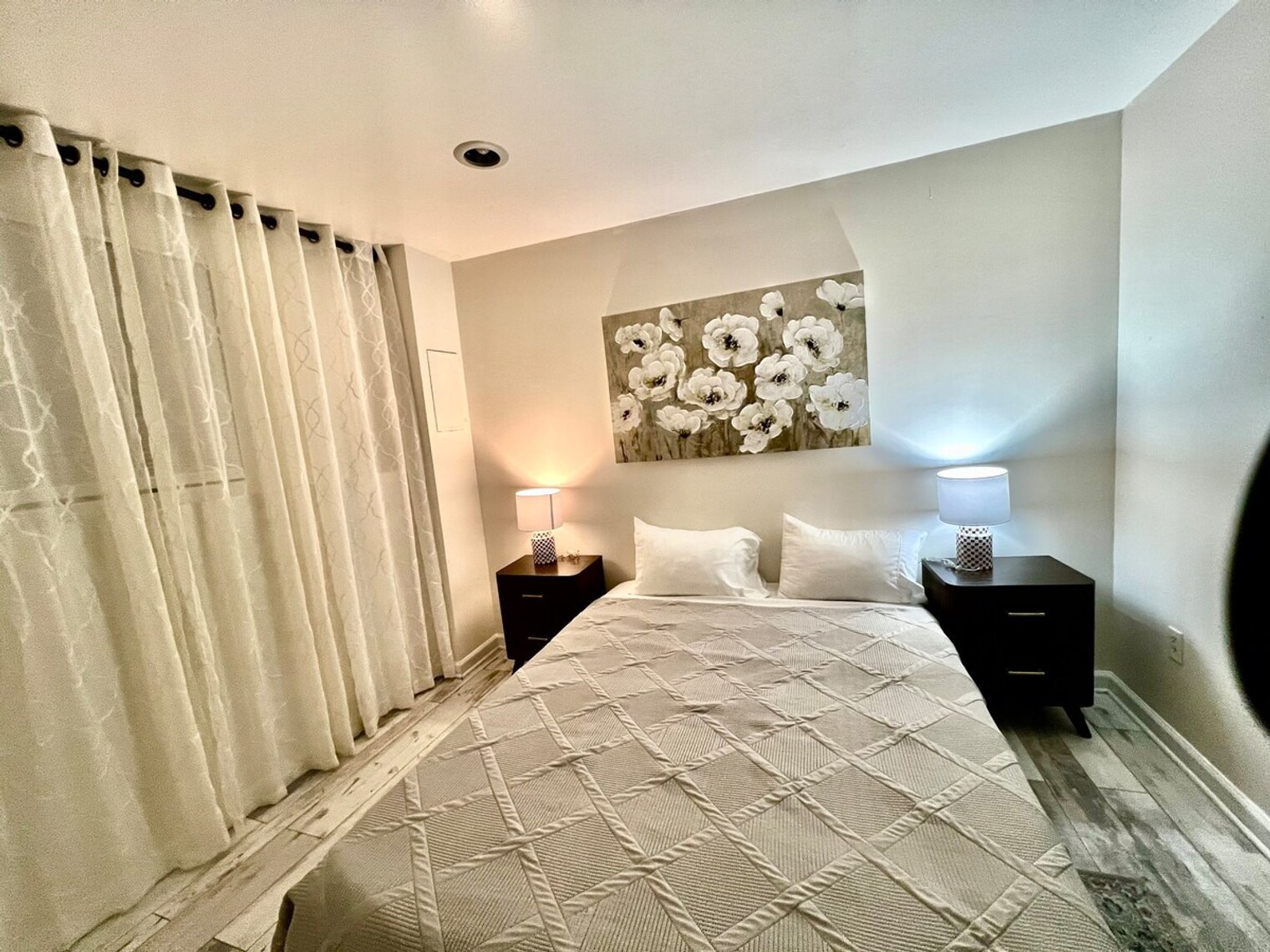 Building Photo - 11850 Sunrise Valley Dr