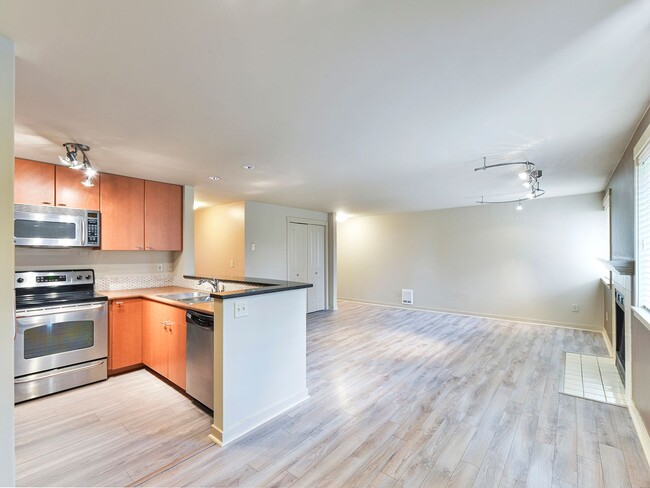 Building Photo - Perfect Location – Perfect Remodel – 2 Bed...