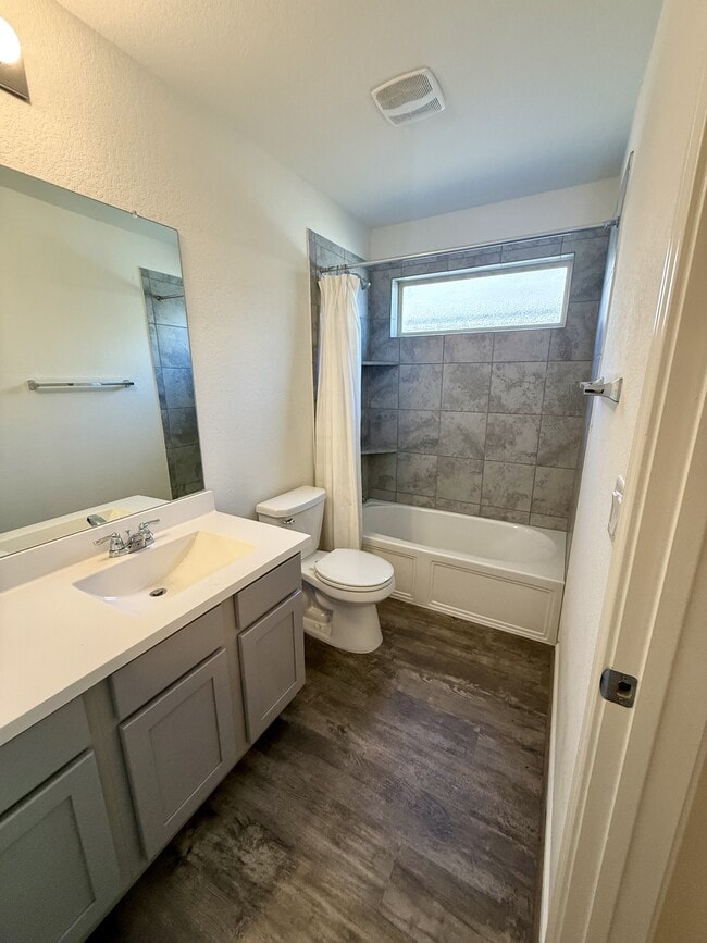 Building Photo - 3908 Ignacio Dr