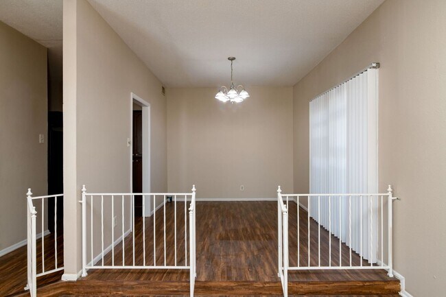 Building Photo - 5300 Wonder Dr