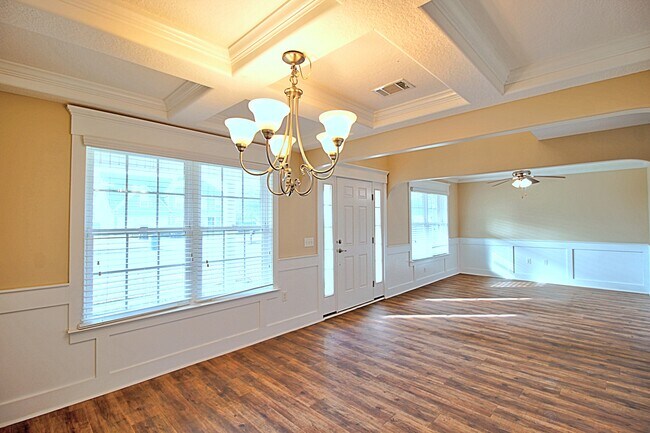 Building Photo - 381 Mancy Garrason Loop