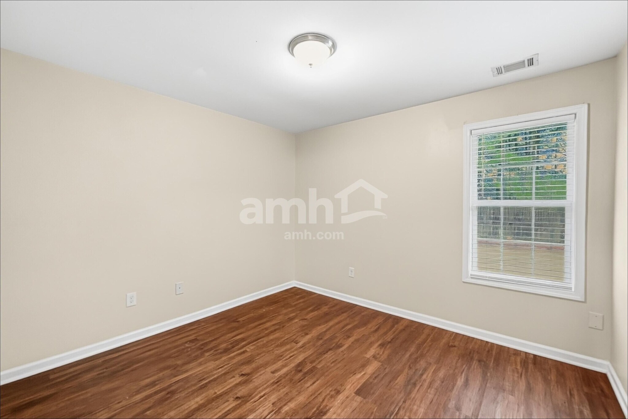 Building Photo - 3815 Hawk Tail Dr
