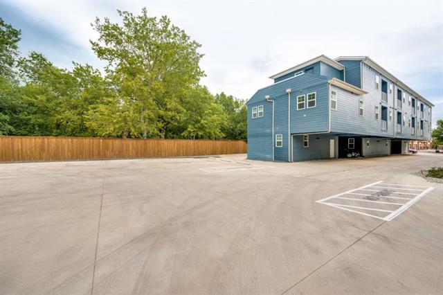 Building Photo - 5317 Reiger Ave