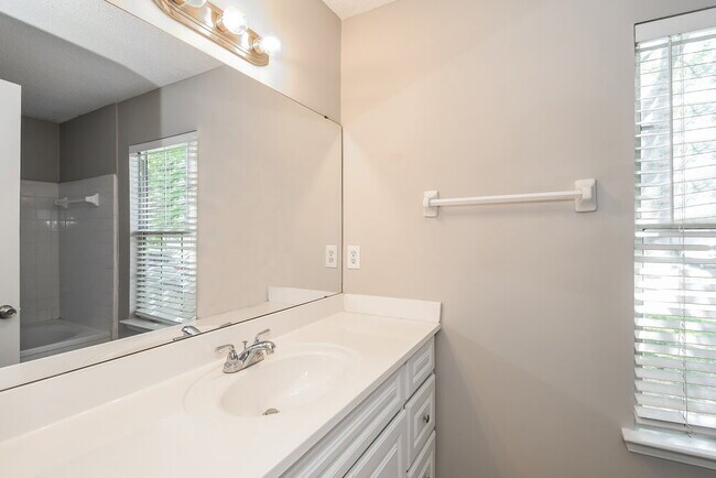 Building Photo - 278 Carriann Cove Ct