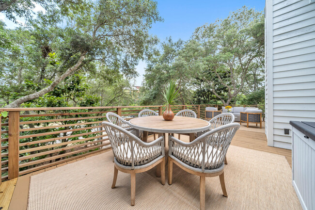 Building Photo - 6296 W County Hwy 30A