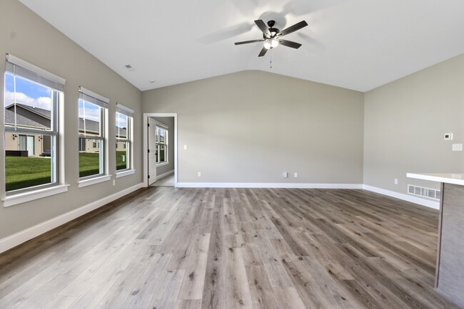 Building Photo - 1608 Delane Dr