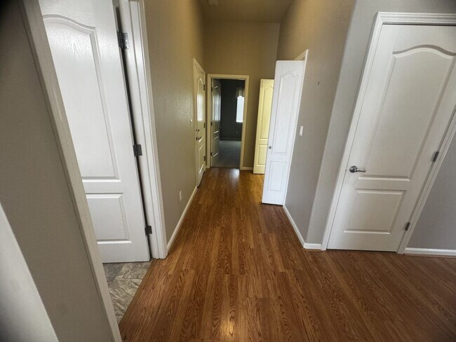 Building Photo - Gated 55+ Community - 2 bedroom/2bathroom