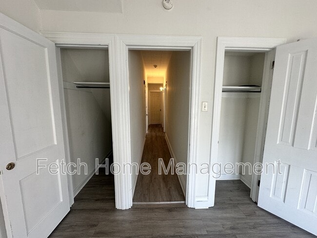 Building Photo - 825 Church St