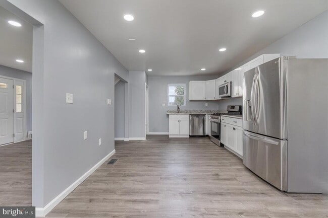 Building Photo - 1320 Conowingo Rd