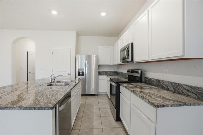 Building Photo - 5267 Dragonfly Dr