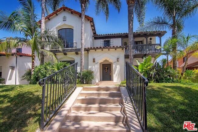 Building Photo - 450 N Orange Dr