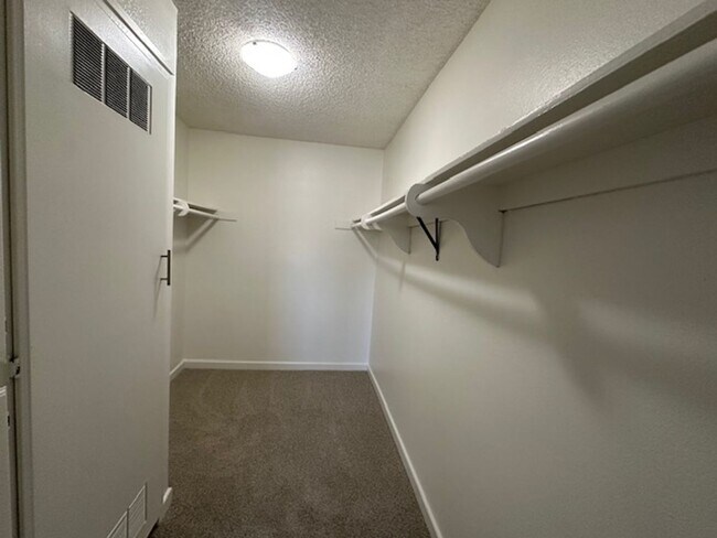 Building Photo - Available now | 1 Bedroom - 1 Bathroom |  Condo in Colton!