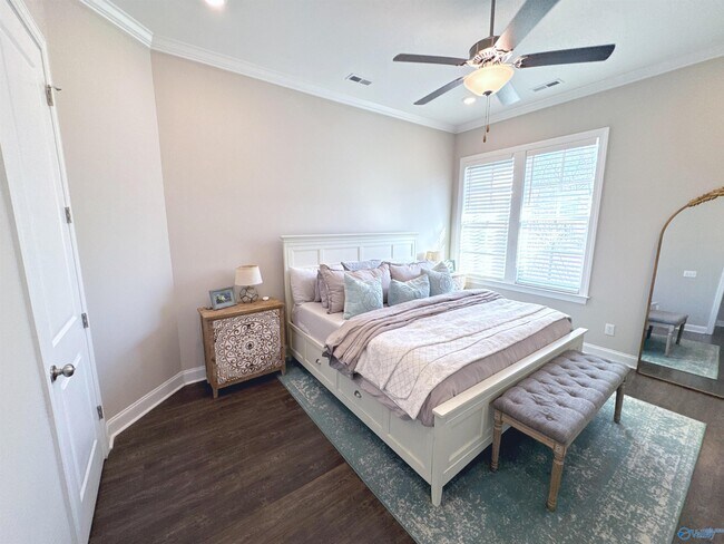 Building Photo - 216 St Louis St