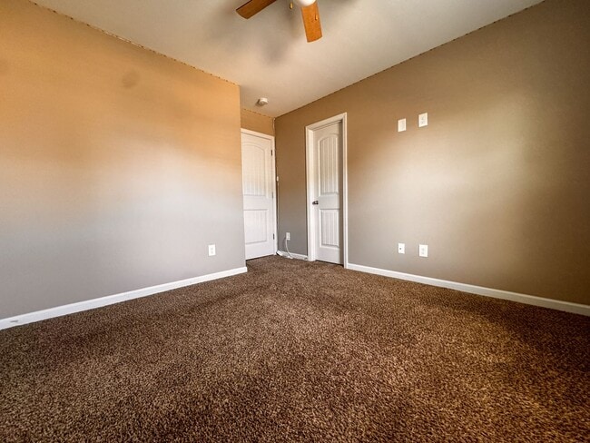 Building Photo - Beautiful 4 Bed 3.5 Bath Home in Jack Britt School District