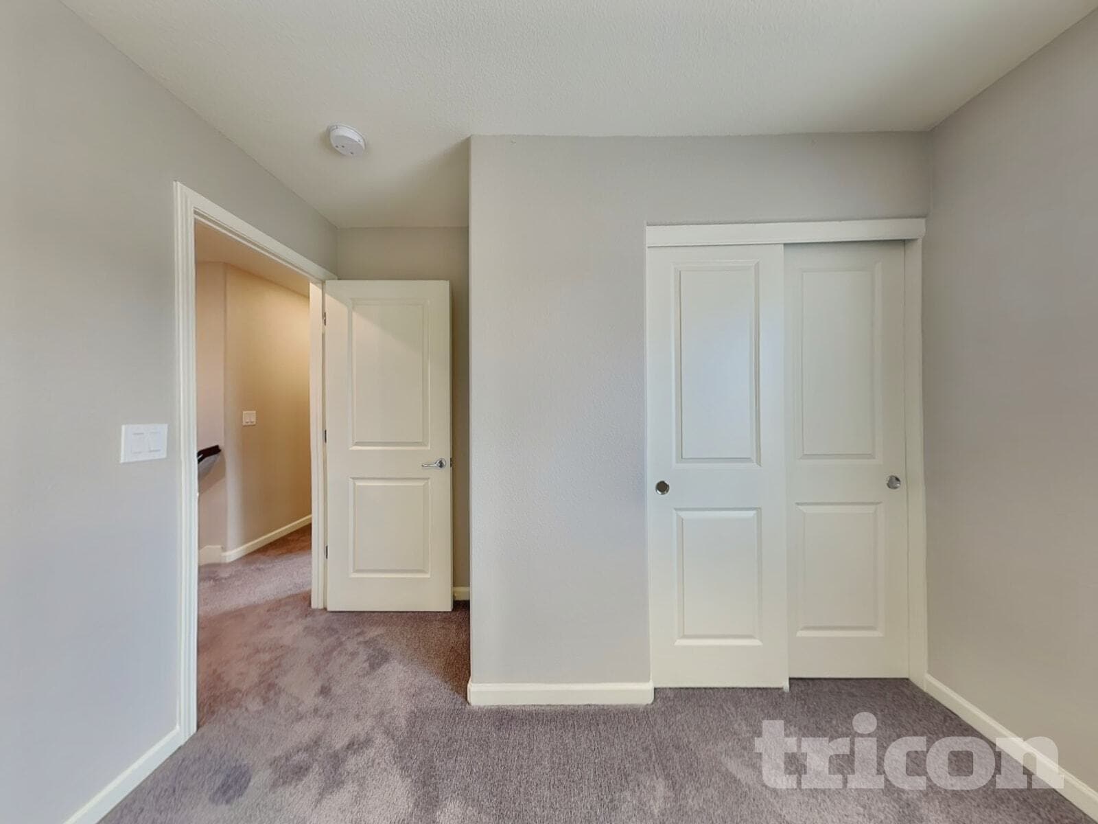 Building Photo - 8962 Wolf River Dr