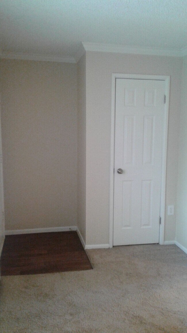 Floorplan - Swedish Plaza Apartments